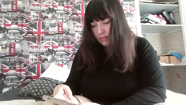 Snapshot of Lynylou chatting on September 2025 11:13:02 AM Lynylou online show from September 2025 11:13:02 AM