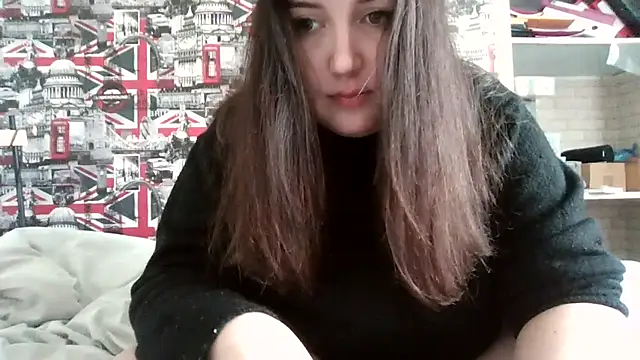 Snapshot of Lynylou chatting on October 2025 01:42:02 PM Lynylou online show from October 2025 01:42:02 PM