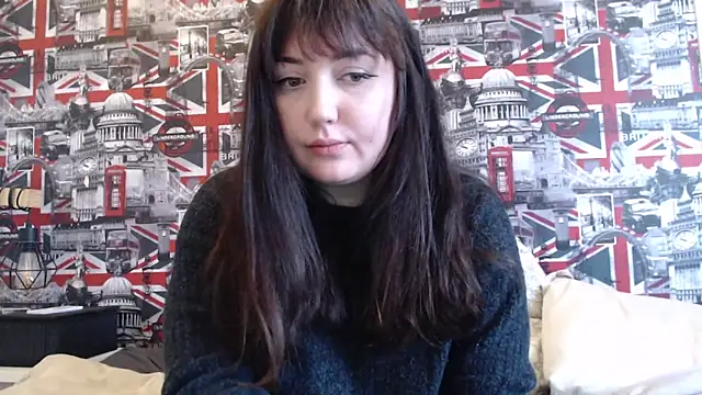 Lynylou online show from February 2026 05:00:01 PM