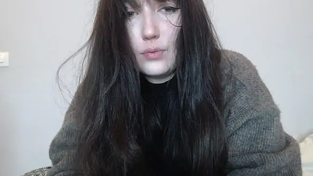 Lynylou online show from March 2026 06:06:01 AM