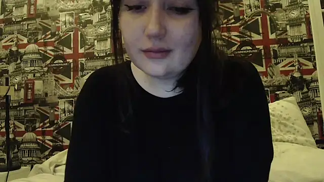 Lynylou online show from March 2026 08:48:01 PM