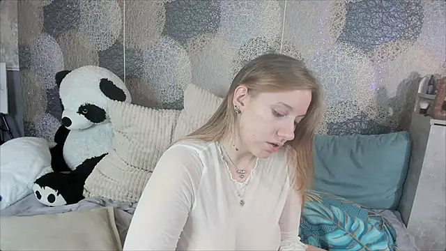 Snapshot of RinDragon chatting on November 2025 08:30:02 PM RinDragon online show from November 2025 08:30:02 PM