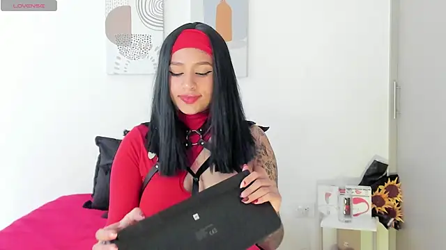 Snapshot of SeleneClark chatting on October 2025 08:09:02 PM SeleneClark online show from October 2025 08:09:02 PM