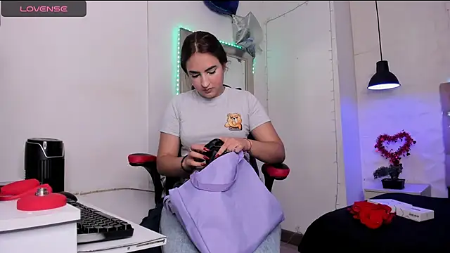 angel hardy dl online show from January 2025 12:23:01 PM