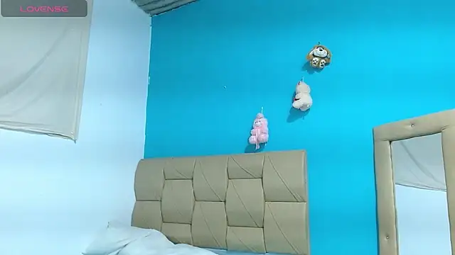 Stefanny Taylor  online show from January 2025 01:39:02 AM