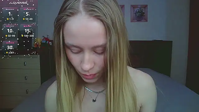 Snapshot of Lily__Devil chatting on January 2026 03:59:01 PM Lily Devil online show from January 2026 03:59:01 PM