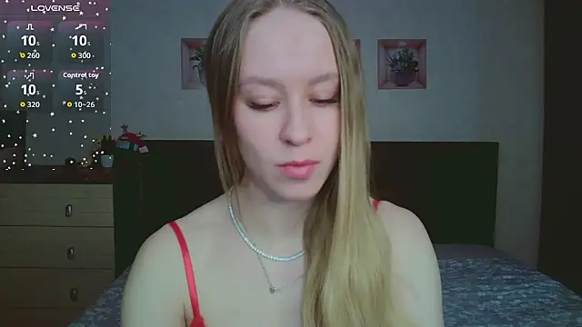 Snapshot of Lily__Devil chatting on February 2026 03:31:01 PM Lily Devil online show from February 2026 03:31:01 PM