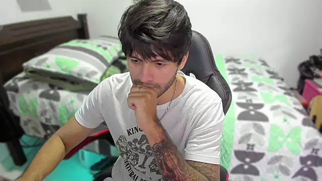 justin stark7 online show from January 2025 11:23:01 PM