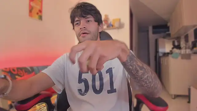 Snapshot of justin_stark7 chatting on November 2025 10:42:02 PM justin stark7 online show from November 2025 10:42:02 PM