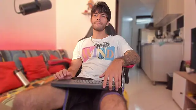 Snapshot of justin_stark7 chatting on November 2025 08:42:02 PM justin stark7 online show from November 2025 08:42:02 PM