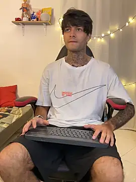 Snapshot of justin_stark7 chatting on February 2026 12:52:02 PM justin stark7 online show from February 2026 12:52:02 PM