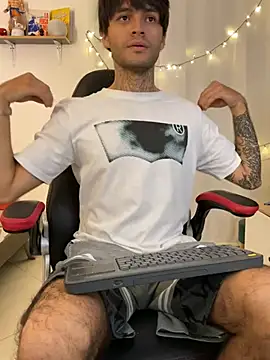 Snapshot of justin_stark7 chatting on February 2026 03:20:01 PM justin stark7 online show from February 2026 03:20:01 PM