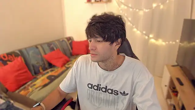 Snapshot of justin_stark7 chatting on February 2026 01:21:01 PM justin stark7 online show from February 2026 01:21:01 PM