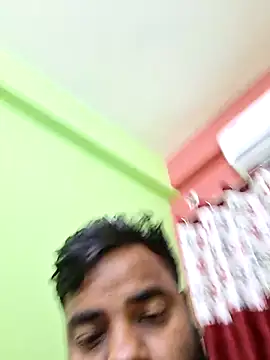 Snapshot of Rmoeo92 chatting on February 2026 04:13:01 PM Rmoeo92 online show from February 2026 04:13:01 PM