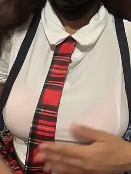 hottiess69 online show from October 2025 04:49:02 PM