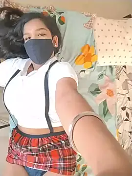 hottiess69 online show from May 2026 05:03:02 AM