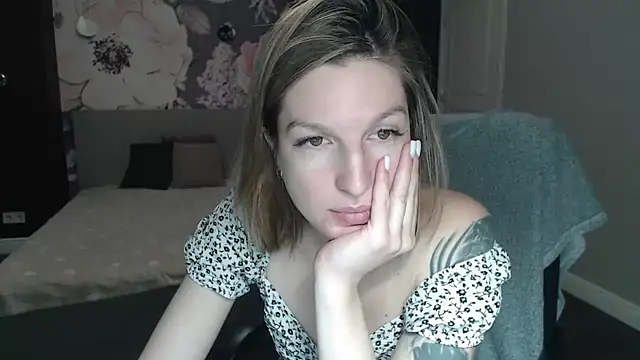 EmilyWalkeri online show from January 2025 07:48:02 AM