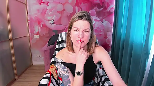 EmilyWalkeri online show from February 2025 06:49:02 AM