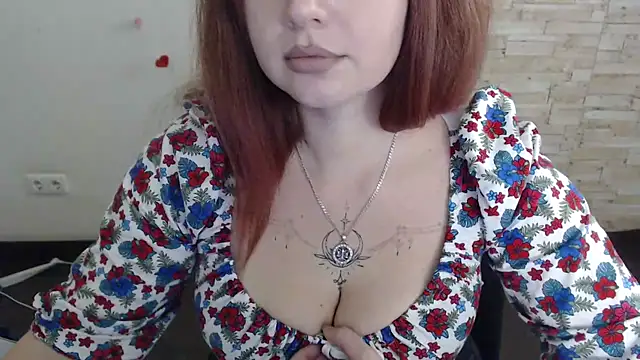 Snapshot of Lizzy_Love chatting on January 2025 03:54:02 PM Lizzy Love online show from January 2025 03:54:02 PM