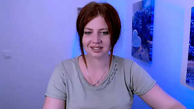 Snapshot of Lizzy_Love chatting on September 2025 01:16:01 PM Lizzy Love online show from September 2025 01:16:01 PM