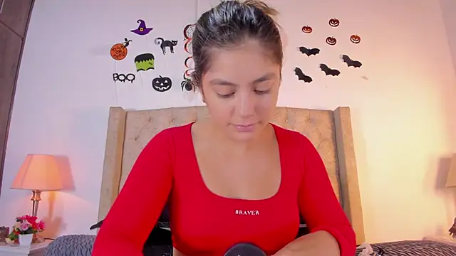 allisson m online show from October 2025 12:07:02 PM