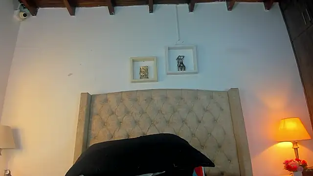 allisson m online show from February 2026 12:04:02 PM