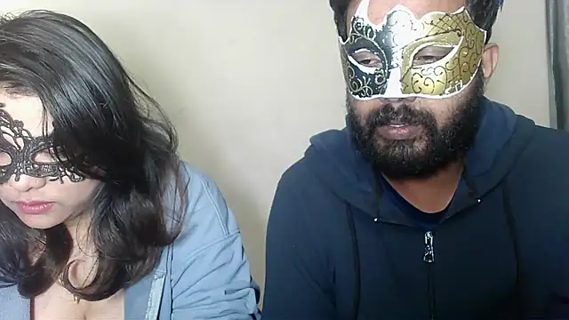 Cutehornycouples online show from December 2025 04:48:02 PM