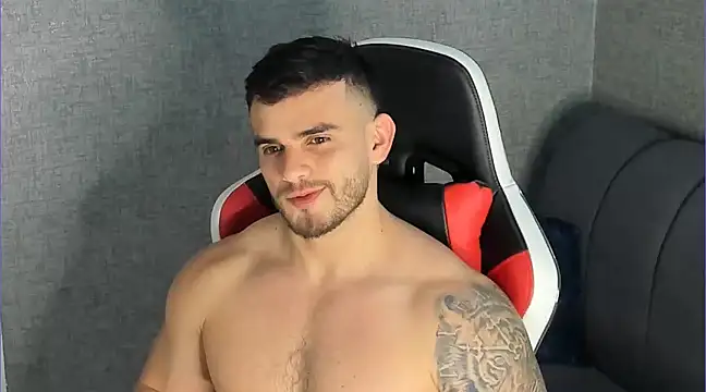 Ricardogo19 online show from January 2025 11:52:02 PM