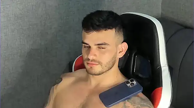 Ricardogo19 online show from March 2025 10:38:02 PM