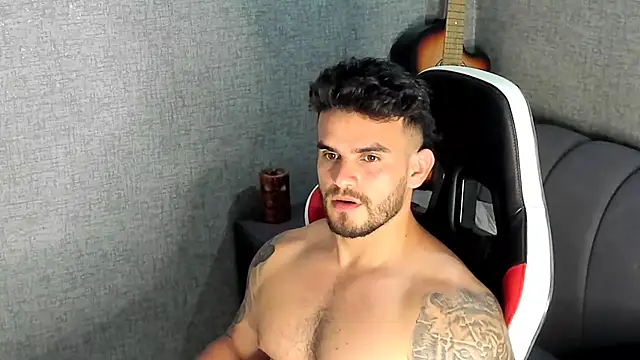 Ricardogo19 online show from September 2025 11:08:02 PM