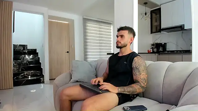 Ricardogo19 online show from July 2026 05:20:01 PM