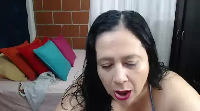 Snapshot of karlaton1977 chatting on January 2025 03:12:01 PM karlaton1977 online show from January 2025 03:12:01 PM