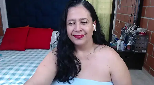 Snapshot of karlaton1977 chatting on March 2025 05:45:01 PM karlaton1977 online show from March 2025 05:45:01 PM