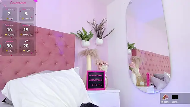 emily bank online show from March 2025 02:07:02 AM