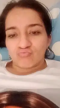 Emelyross  online show from March 2025 01:01:02 PM