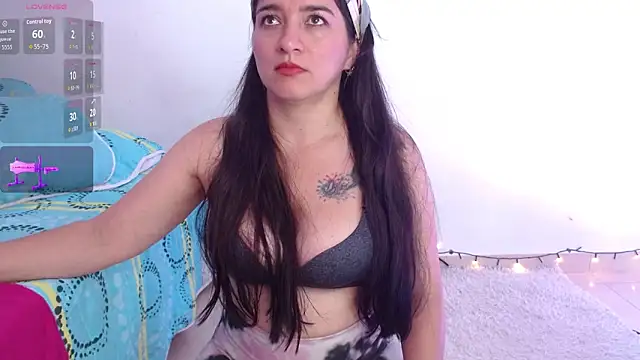 Emelyross  online show from May 2026 01:17:01 PM