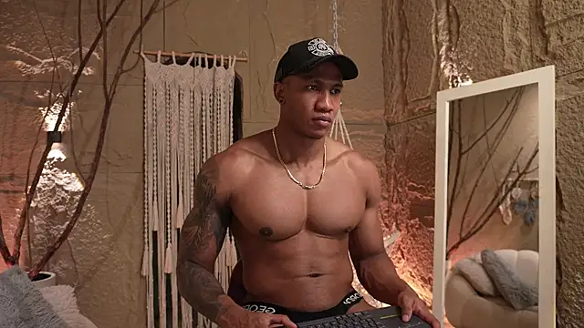 Logan Varela online show from September 2025 12:08:02 PM