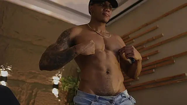 Logan Varela online show from January 2026 12:37:01 AM