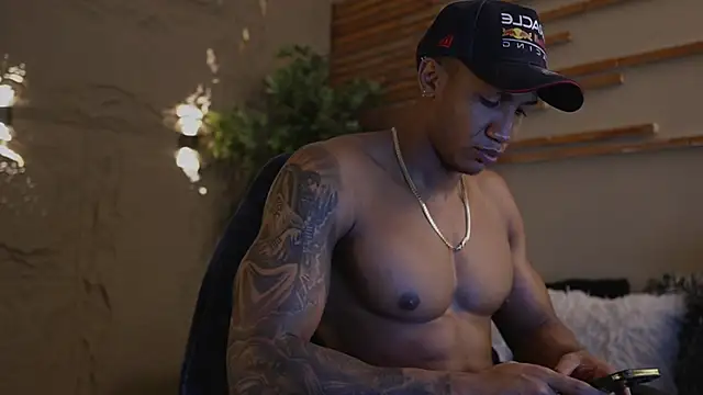 Logan Varela online show from February 2026 01:40:01 PM