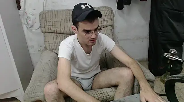 Snapshot of erikamavrik chatting on January 2025 02:29:02 PM erikamavrik online show from January 2025 02:29:02 PM