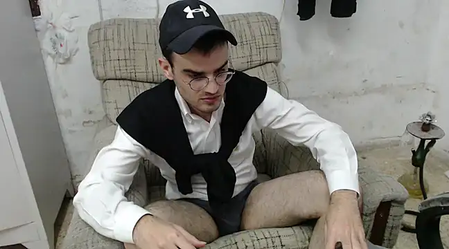 Snapshot of erikamavrik chatting on January 2025 08:13:01 PM erikamavrik online show from January 2025 08:13:01 PM