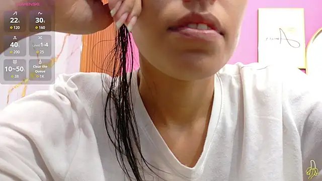 yourcuteneighbourr online show from May 2026 03:04:02 AM