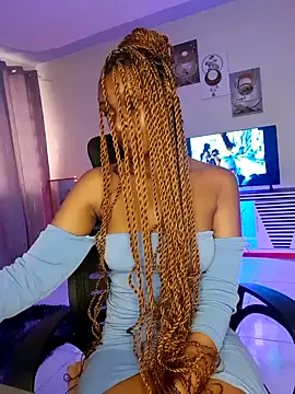 C-yoyo online show from December 2024 01:24:02 PM