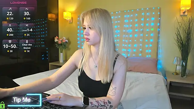 Valerie Woods online show from May 2026 01:11:02 AM