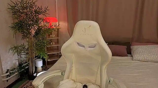 Valerie Woods online show from July 2026 12:03:01 AM