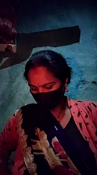 Snapshot of Hey_Ziya chatting on December 2024 08:44:01 PM Hey Ziya online show from December 2024 08:44:01 PM