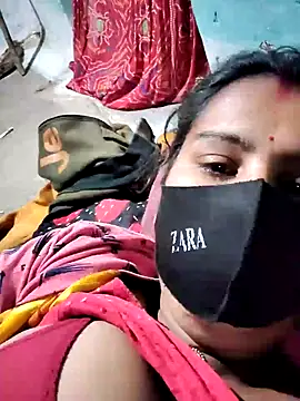 Snapshot of Hey_Ziya chatting on December 2024 09:33:02 PM Hey Ziya online show from December 2024 09:33:02 PM