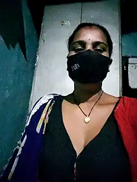 Snapshot of Hey_Ziya chatting on December 2024 07:56:01 PM Hey Ziya online show from December 2024 07:56:01 PM