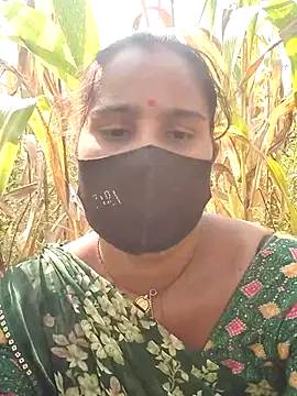 Snapshot of Hey_Ziya chatting on September 2025 03:39:02 AM Hey Ziya online show from September 2025 03:39:02 AM