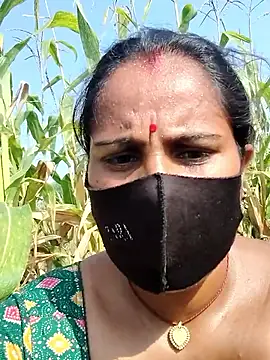 Snapshot of Hey_Ziya chatting on September 2025 03:41:02 AM Hey Ziya online show from September 2025 03:41:02 AM